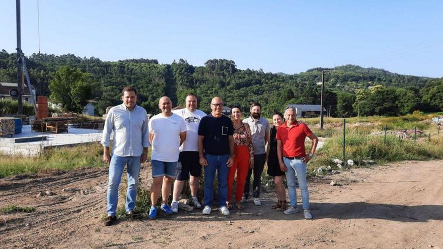 El alcalde, Jorge Cubela, con miembros de su equipo de gobierno.