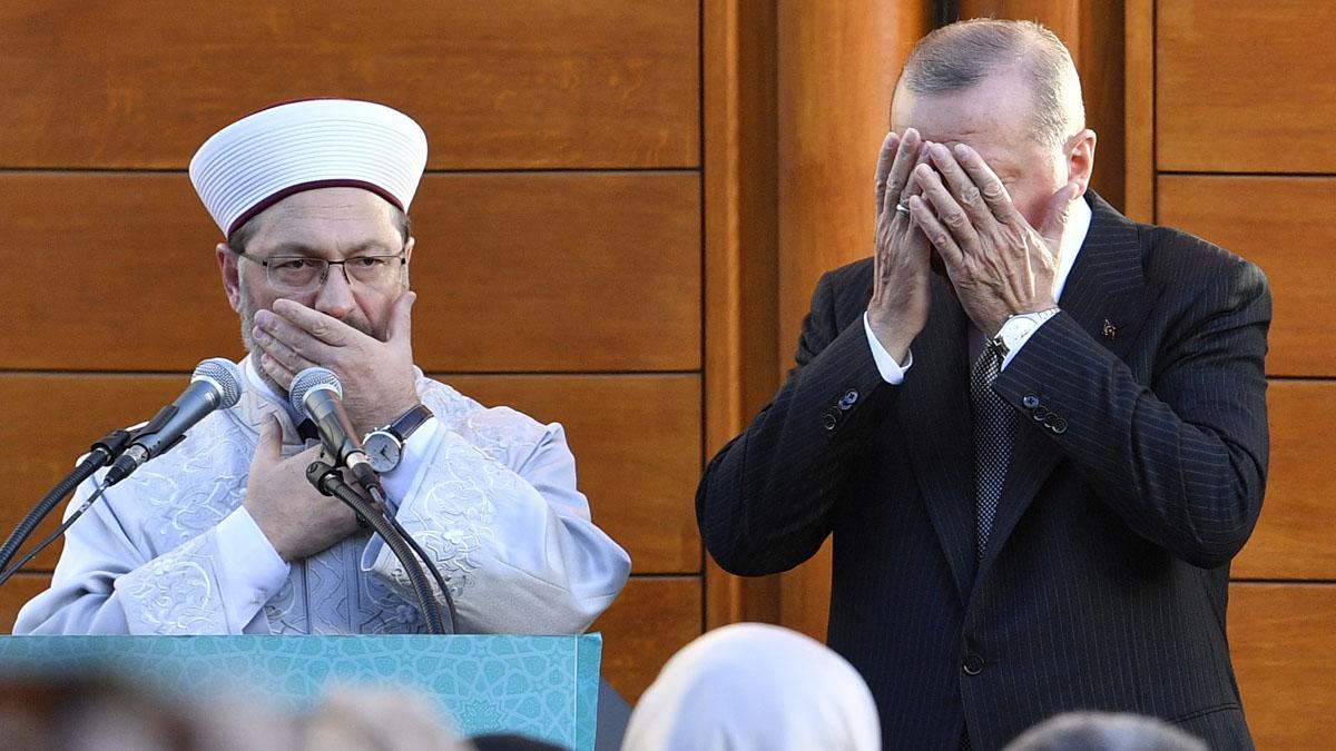 Erdogan inaugura en Colonia la mayor mezquita de Alemania.