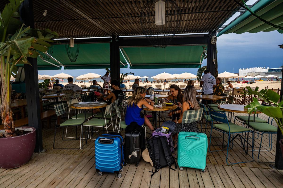 Un chiringuito de las playas de Barcelona, en una imagen de 2024.