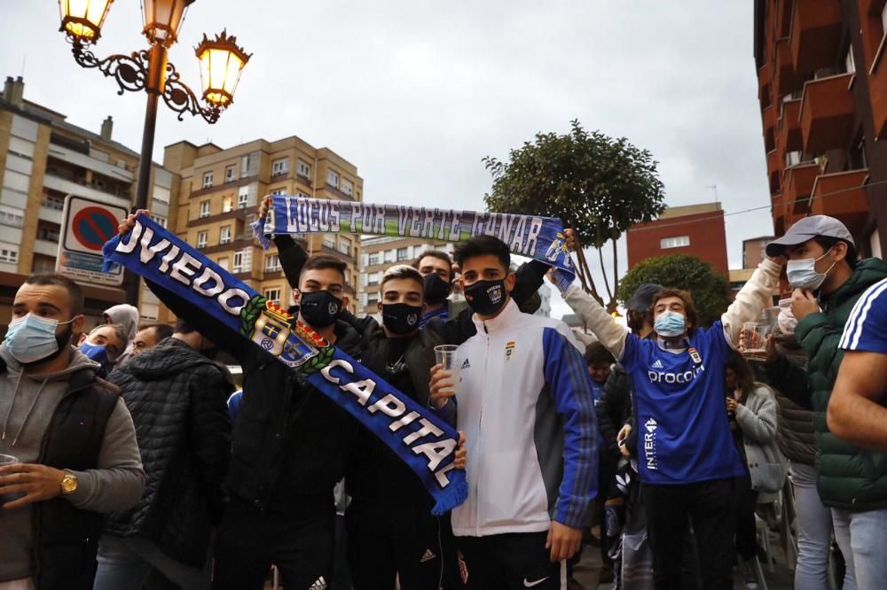 Derbi Real Oviedo - Sporting: Ambiente azul antes del partidazo de Asturias