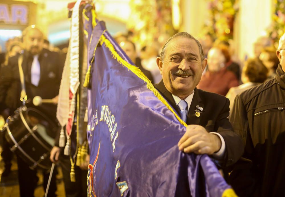 Varios momentos de la procesión que se celebró en honor al apóstol en Benidorm.