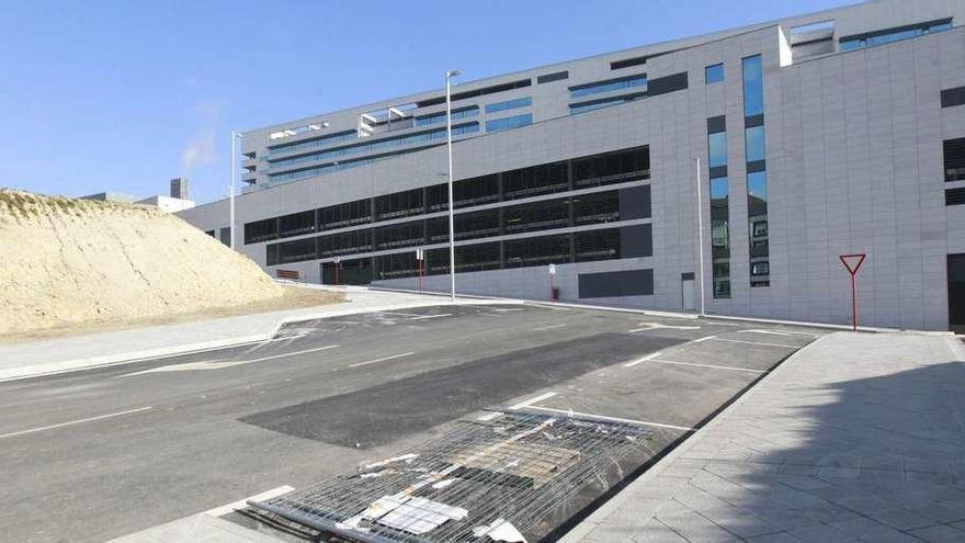 Los nuevos accesos al Complejo Hospitalario Universitario de Ourense ya cuentan con licencia municipal. // Jesús Regal