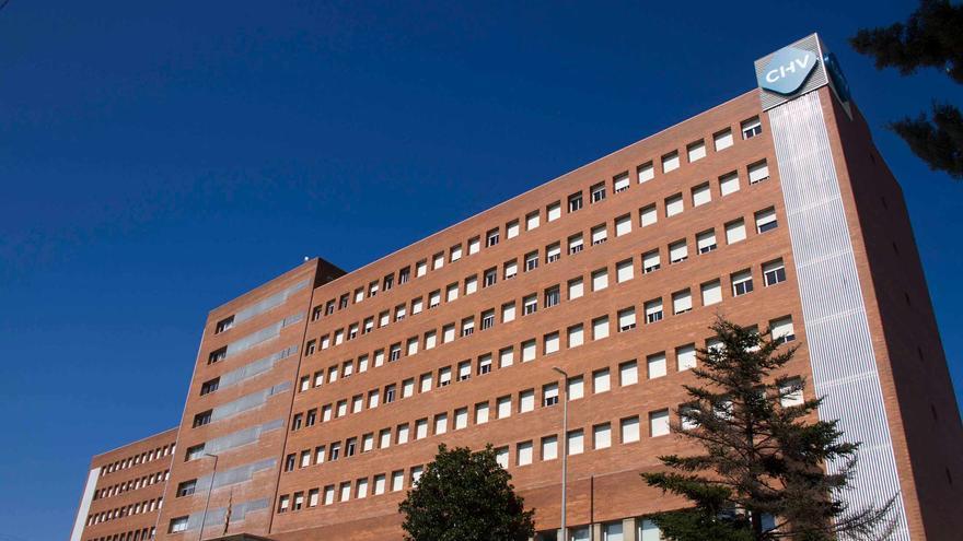 El Hospital de Vic investiga un las muerte de un hombre contagiado de malaria tras una operación de espalda