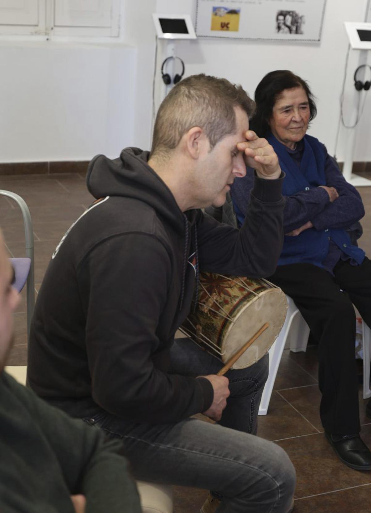 ‘Cantada’ tradicional 			en el Far de ses Coves Blanques
