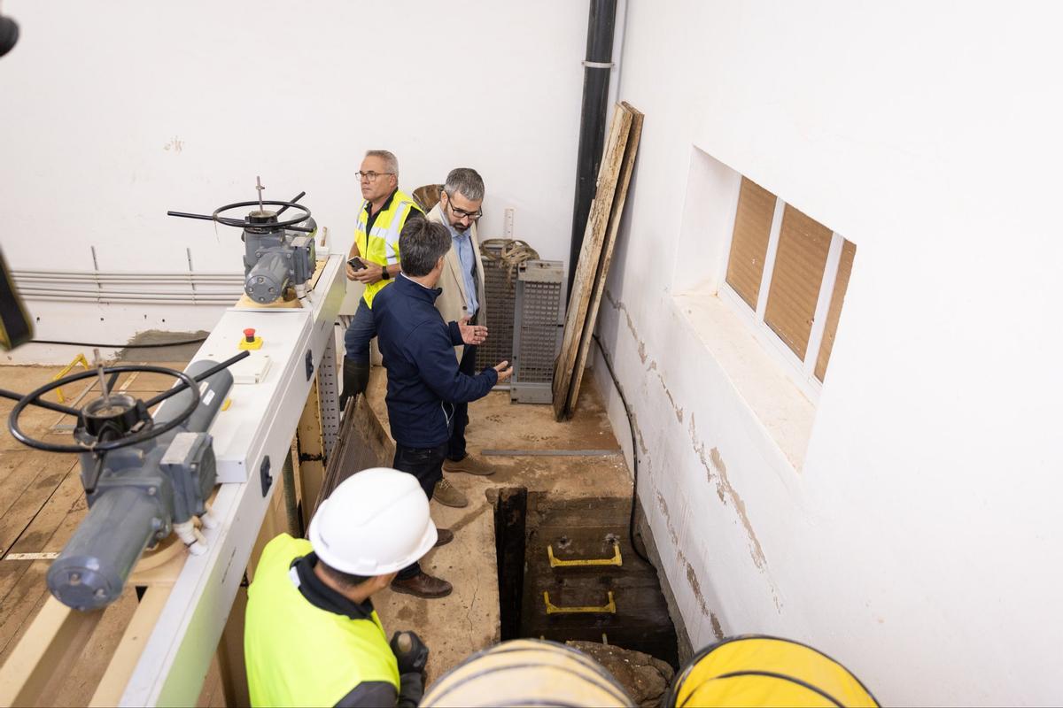 Francisco Lucas vista este lunes canal de abastecimiento afectado por la DANA Alice