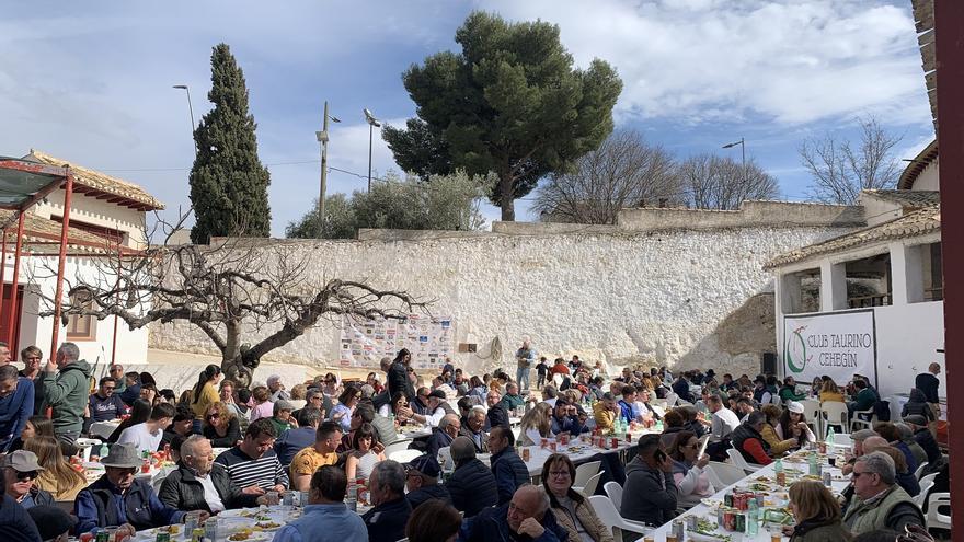 El Quite de Calasparra y el Club Taurino de Cehegín celebran el &#039;Día del socio&#039;