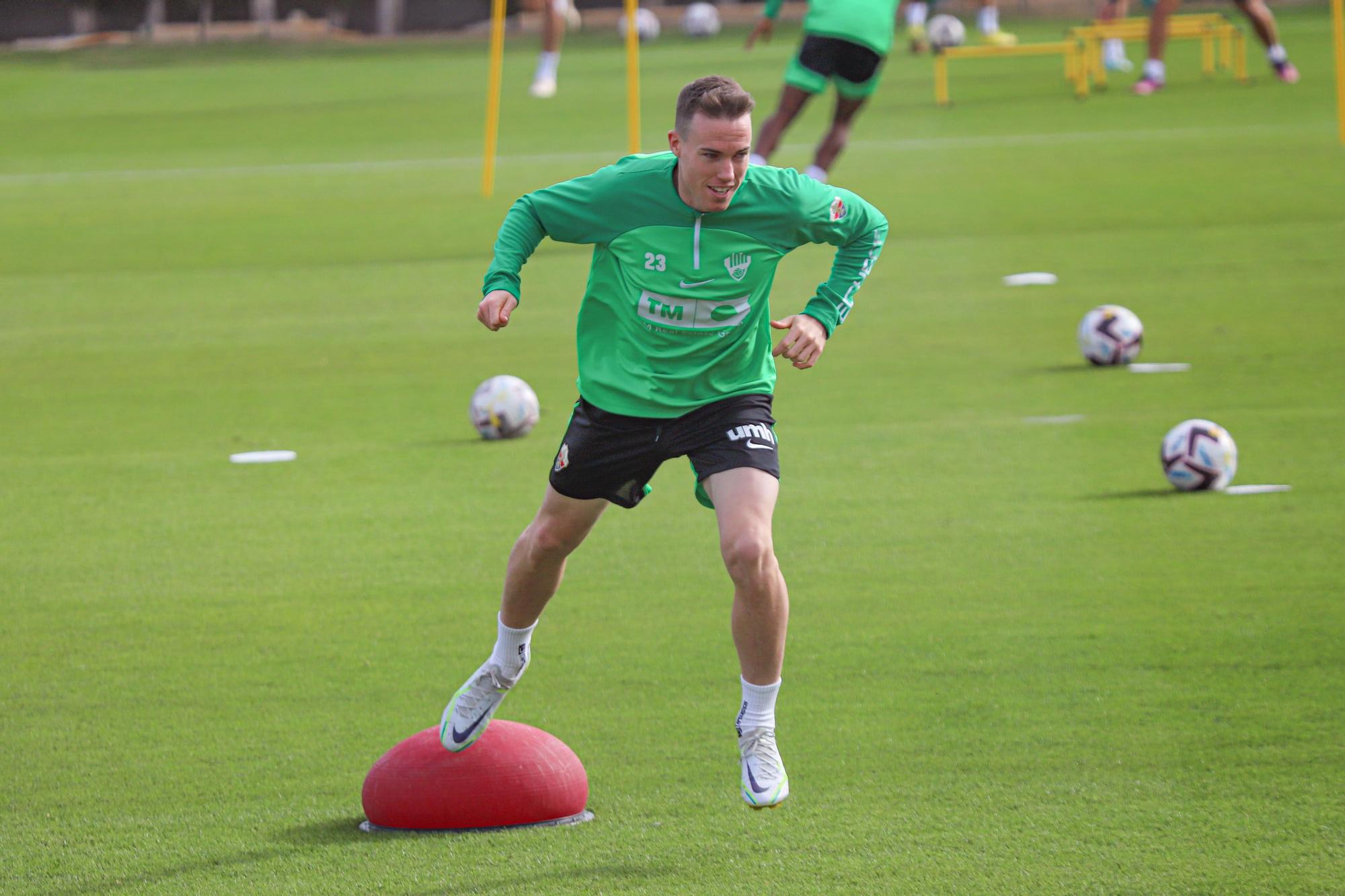 Primer entrenamiento de Machín como entrenador del Elche CF