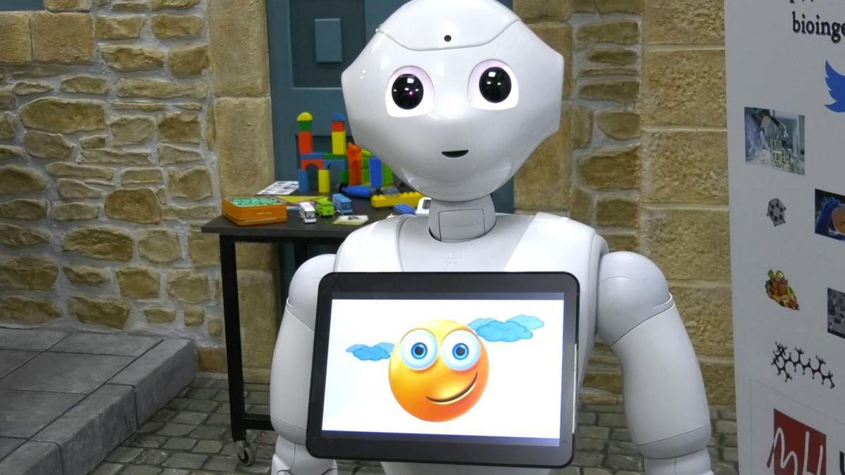 Un robot utilizado como herramienta para ayudar a niños autistas