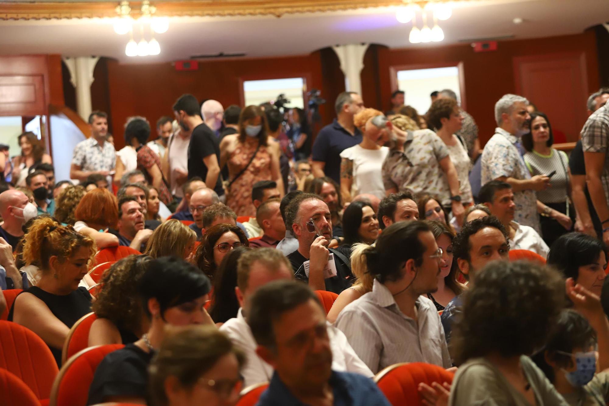 Juan Perro derrocha "Libertad" y emociones en el Gran Teatro de Córdoba