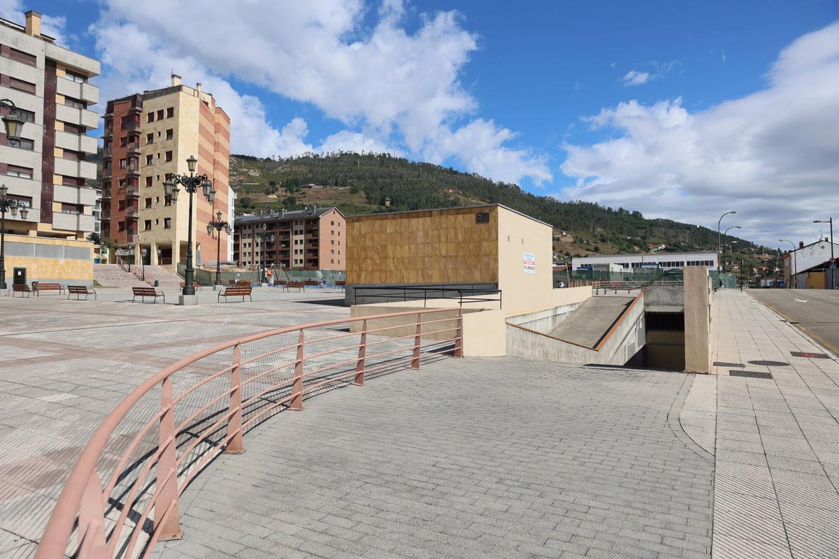 Exterior del parking de Ferreros, en Ciudad Naranco.