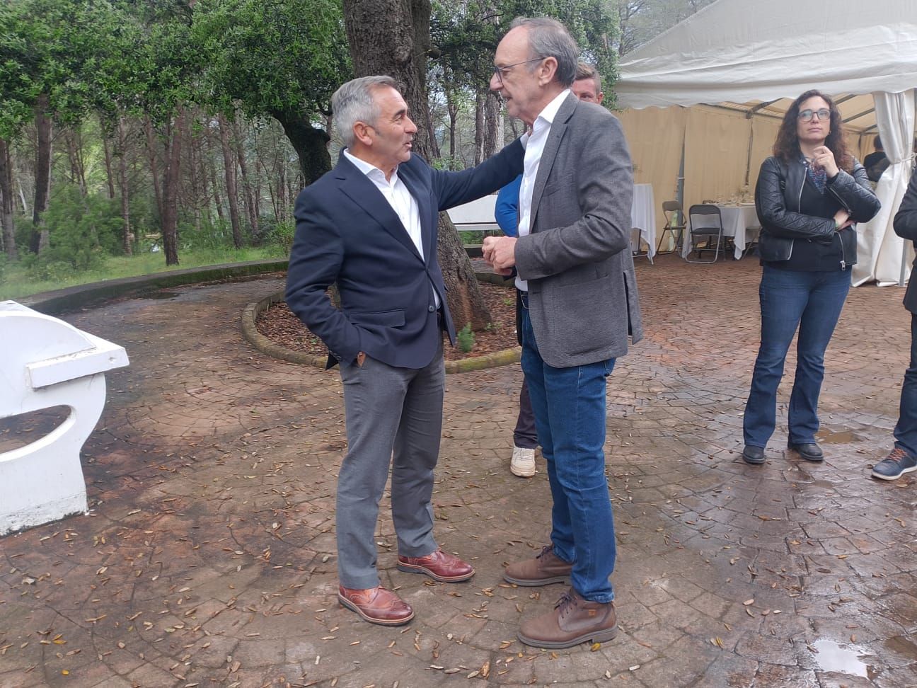 Tradicional comida de la Sèquia Major en el pantano del Regajo
