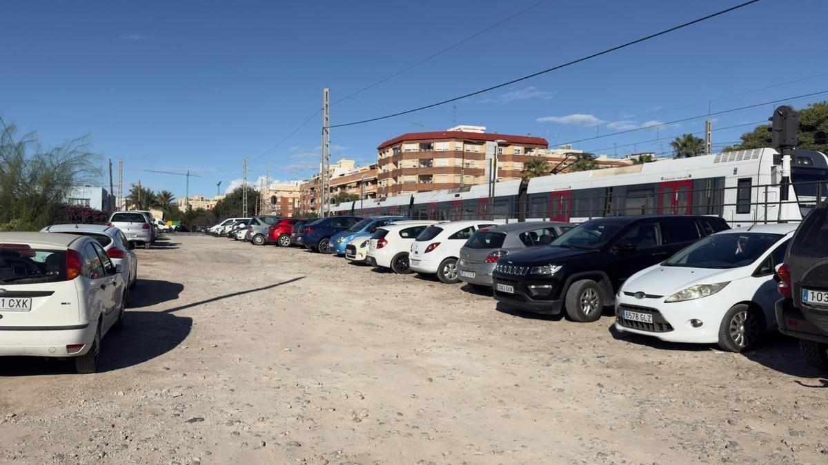 Espacio de la estación metro Paterna que se habilitará como parking