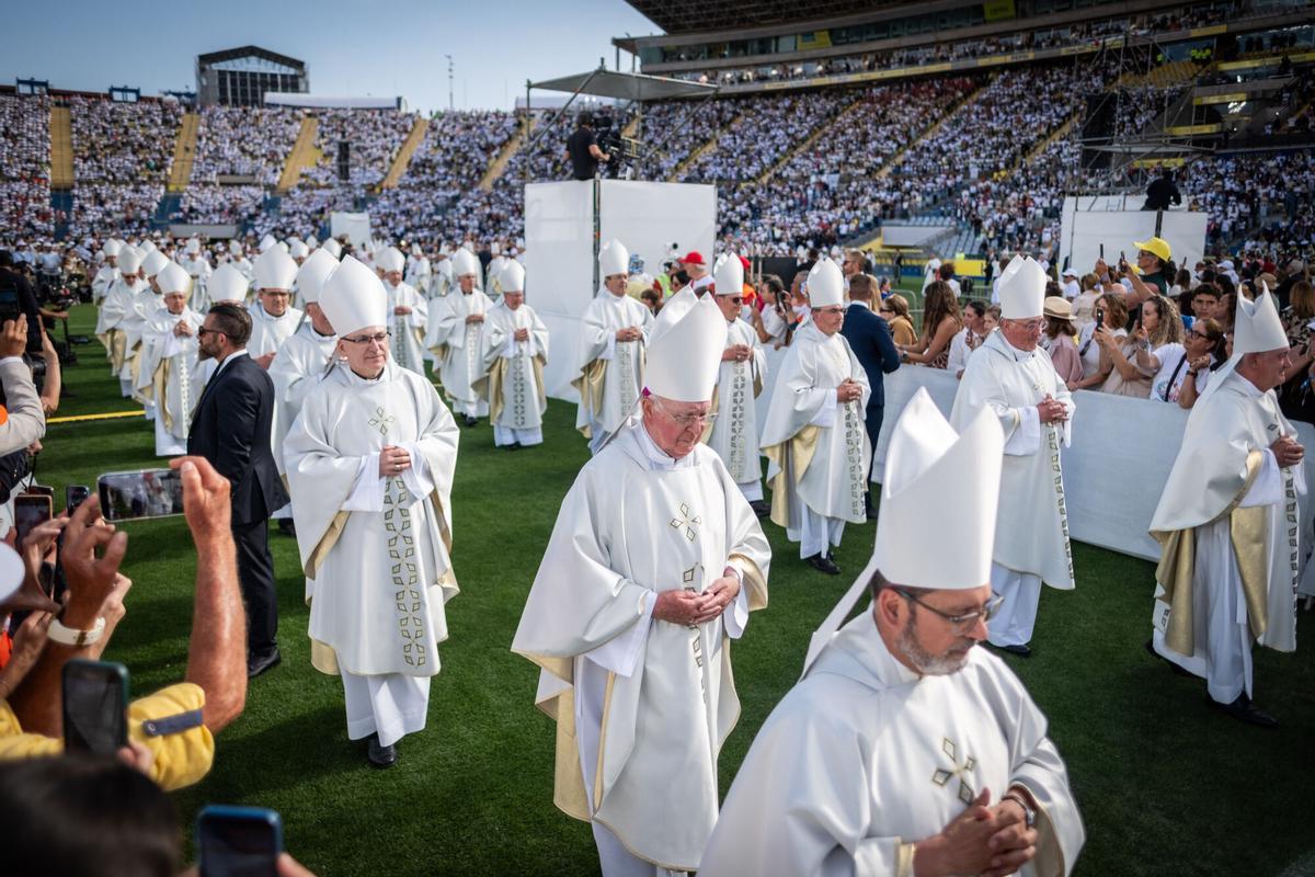 La misa del papa León XIV en el estadio de Gran Canaria
