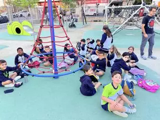 Escolares de Carmelitas celebran su día de convivencia a principio de curso.