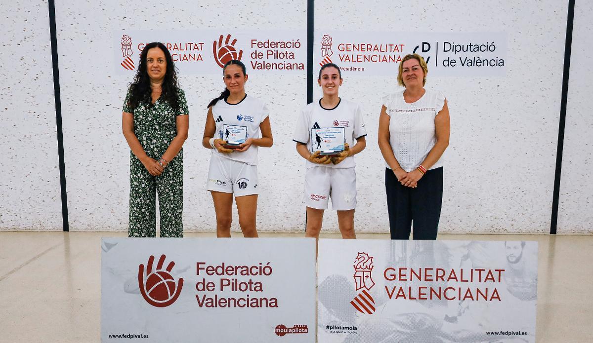 Lucía d'Alzira va véncer Alba de Guadassuar per 25-10 en la final de Segona femenina.