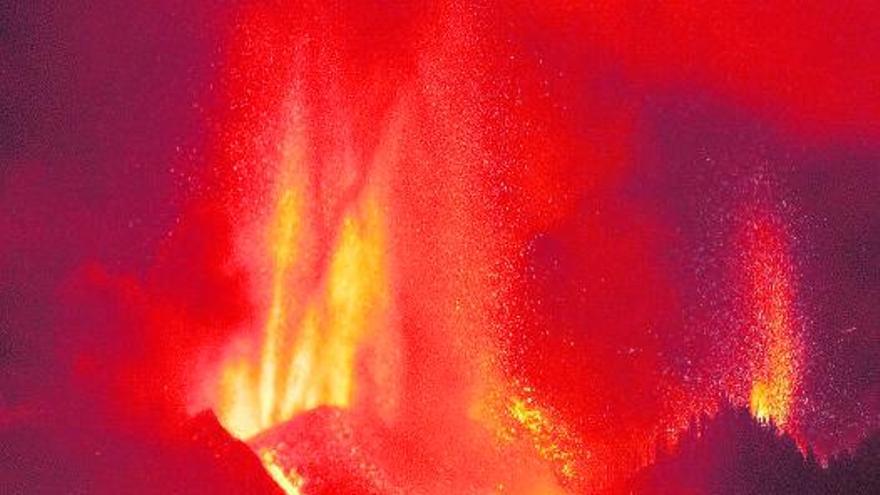 Viaje al interior del volcán | SAÚL SANTOS