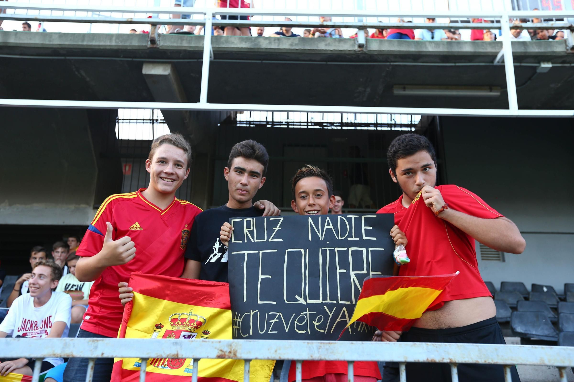 Galería | Búscate en las últimas visitas de la selección española al SkyFi Castalia