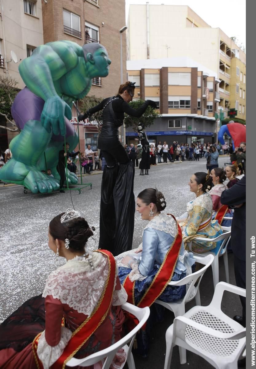 Almassora se llena de fiesta con la cabalgata