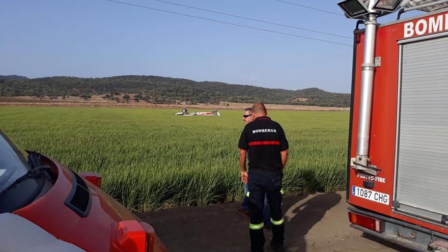 Muere un piloto cordobés al estrellarse con una avioneta en Barbate mientras fumigaba