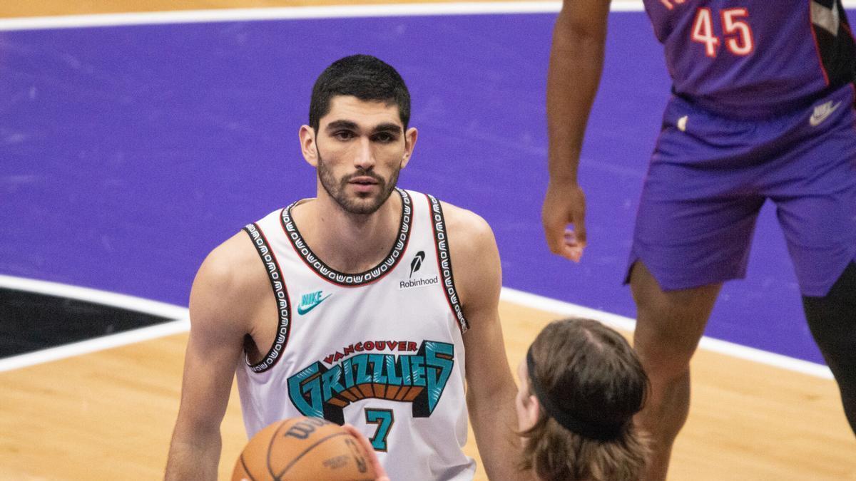 Aldama llega a los Mavericks