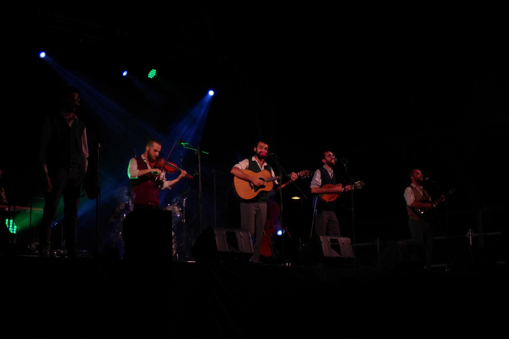 Black Bells i El Pony Pisador revolucionen les Revetlles de Sant Pere