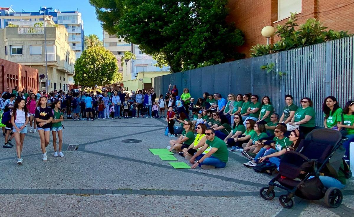 Tavernes de la Valldigna sigue en pie: el profesorado intensifica las protestas tras el fracaso de las negociaciones con Educación