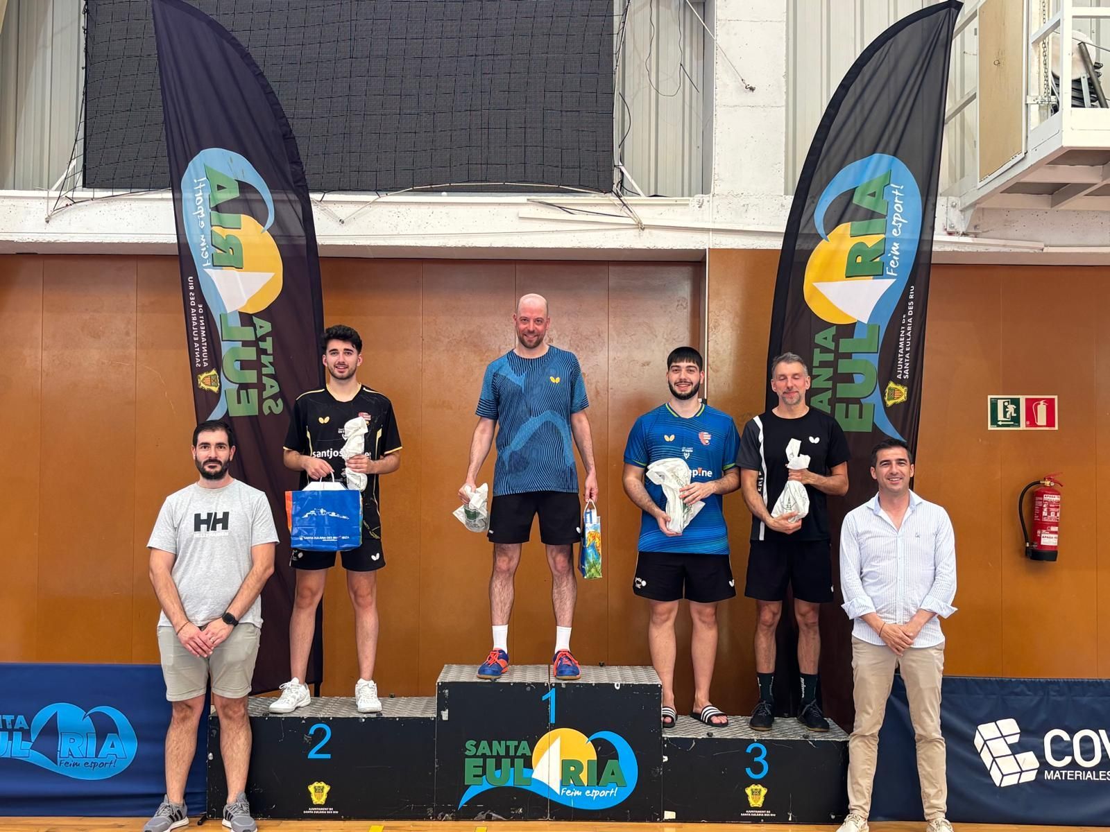 Imagen de los tres vencedores de la categoría Open A.