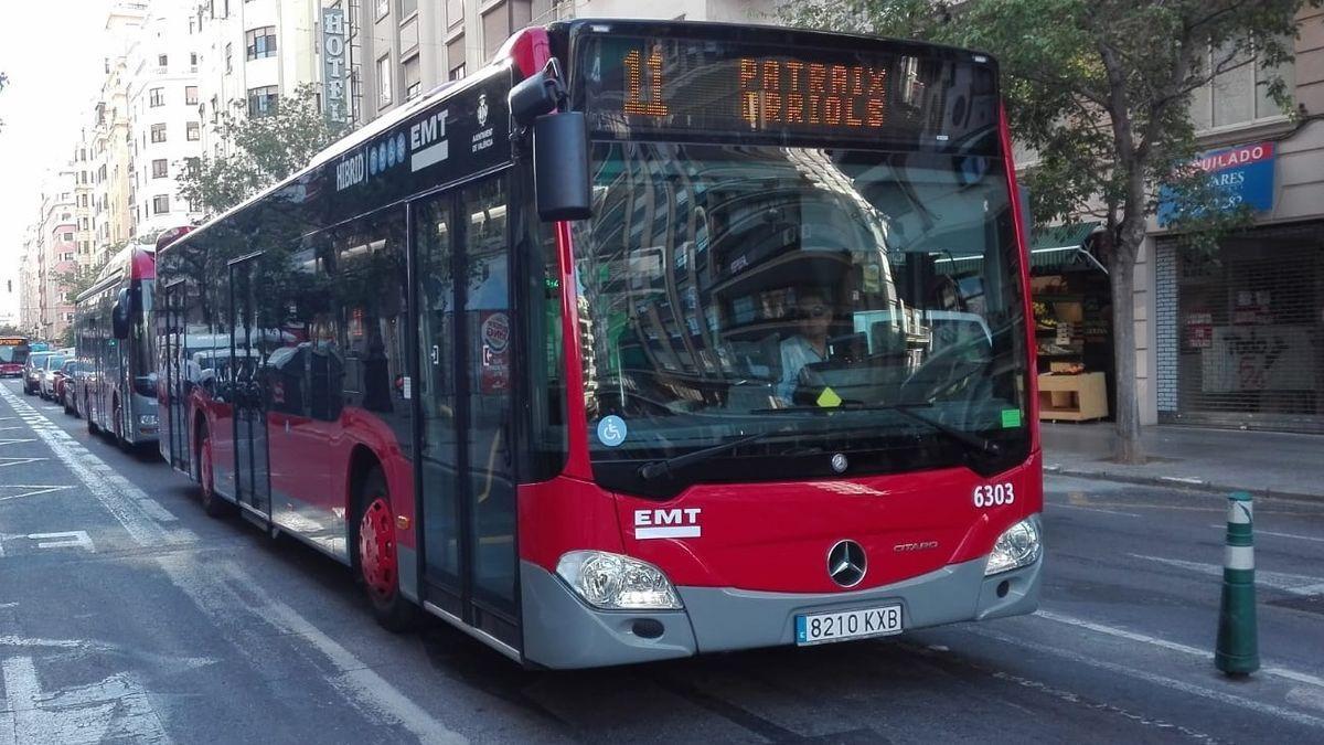 Imagen de archivo de un autobús de la EMT.