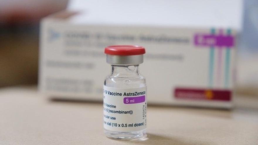 Castilla y León recibe las primeras 9.800 dosis de la vacuna de AstraZeneca