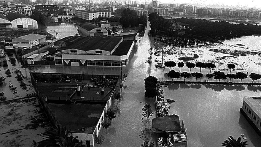 Alzira 1987. Otra inundación histórica anegó parte de la comarca de la Ribera el 6 de noviembre de 1987. Fue otra sacudida económica demoledora.