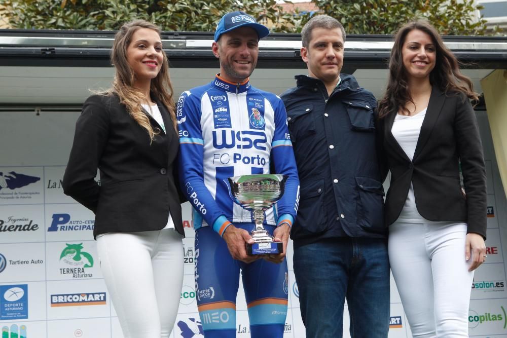 Raúl Alarcón gana a lo grande la Vuelta a Asturias tras adjudicarse la última etapa