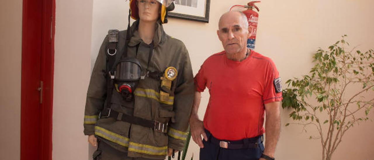 Manuel Domínguez en las instalaciones del Consorcio de Emergencia.