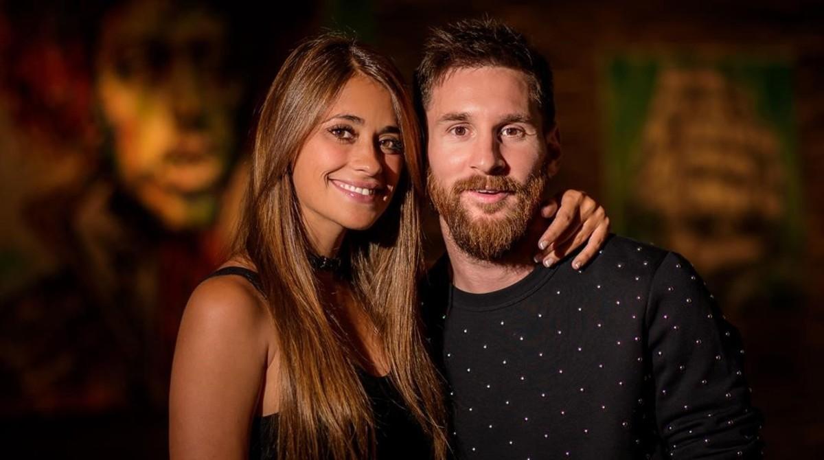 Última foto de la parella Messi-Rocuzzo abans del casament.