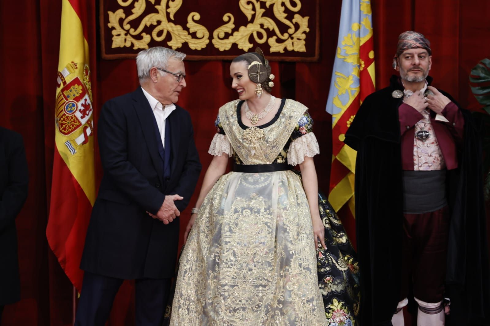 La exaltación de la Fallera Mayor de València, Laura Mengó, en imágenes