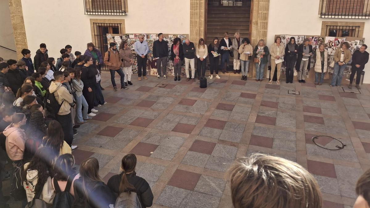 El acto del 25N que ha tenido hoy lugar en Xàbia