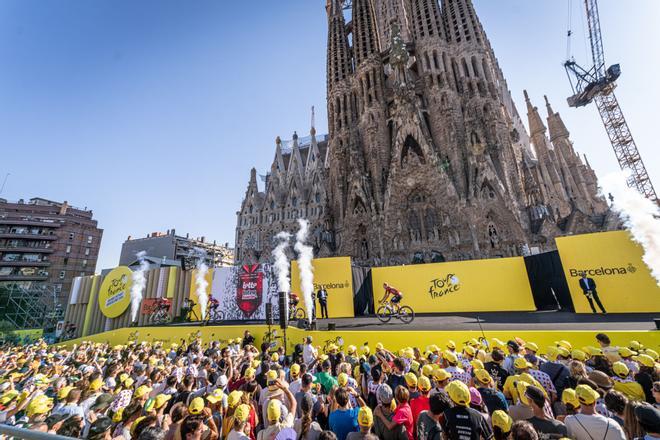 Barcelona da la bienvenida al Tour de Francia