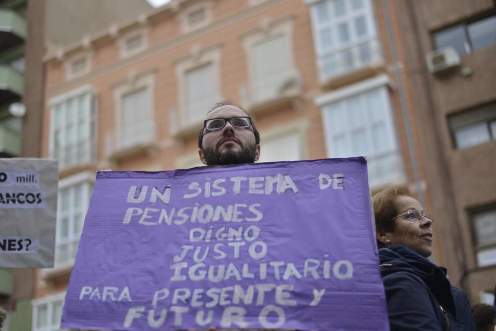 Manifestación por unas pensiones dignas en Cartagena