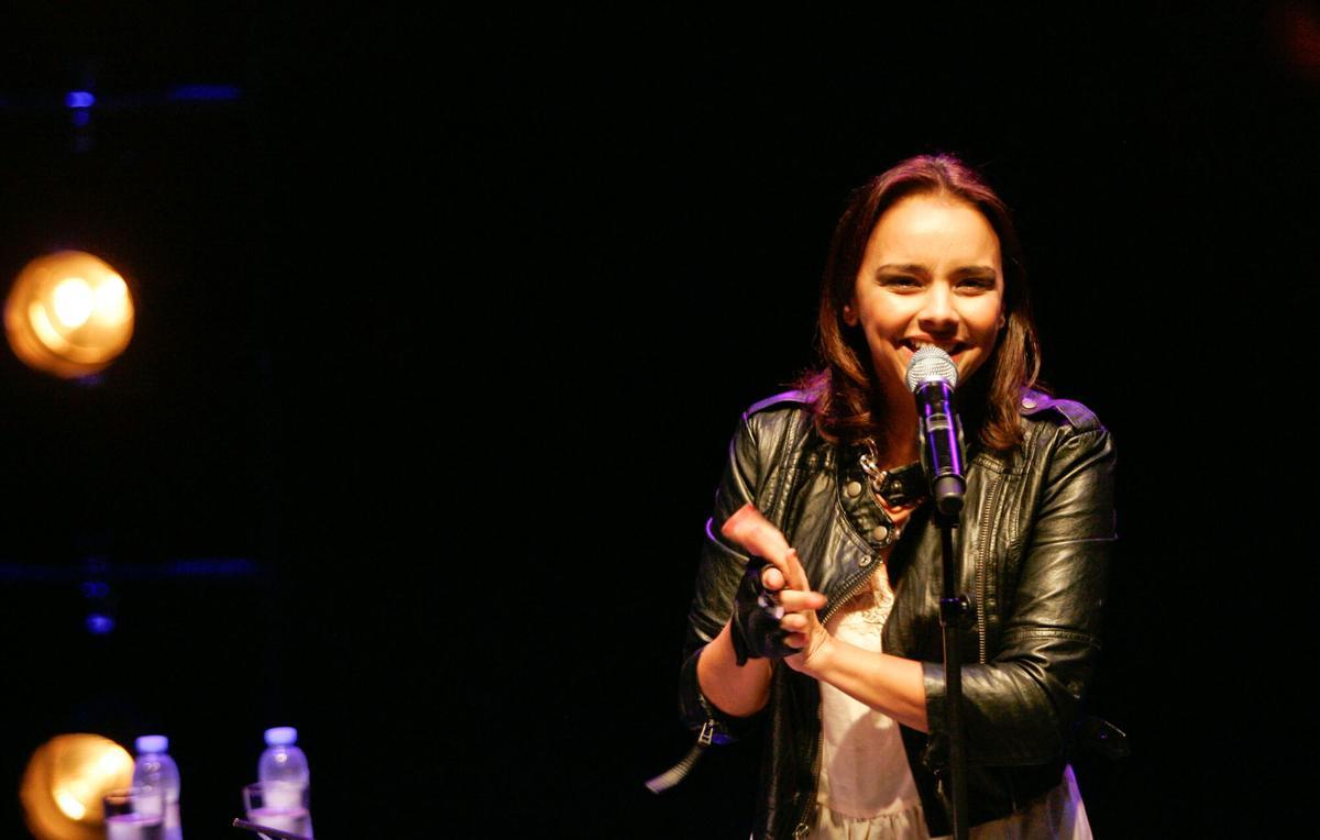 Concierto de Chenoa en el Teatro de las Esquinas en 2014