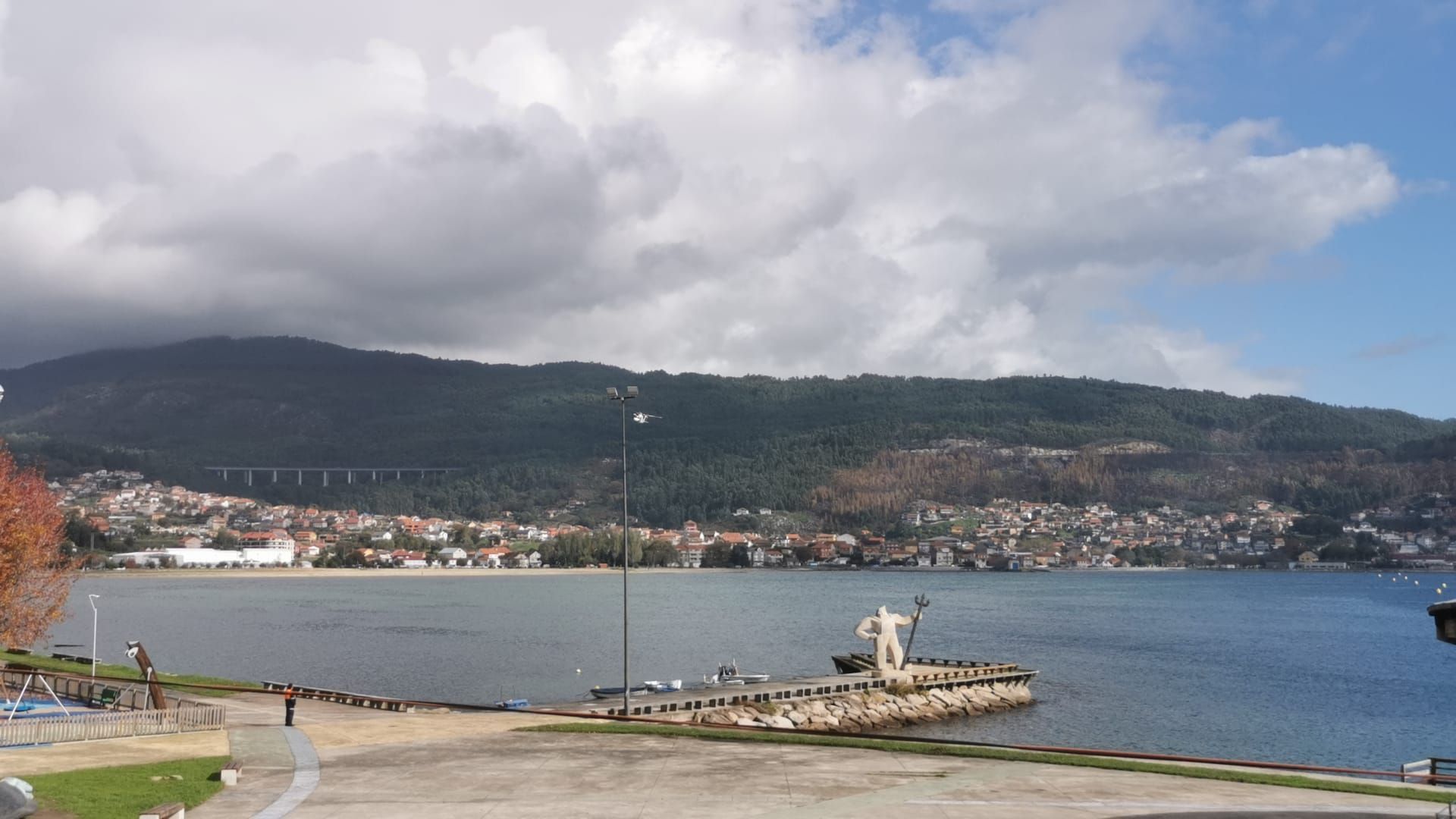 Escenas del simulacro de rescate frente a Moaña.