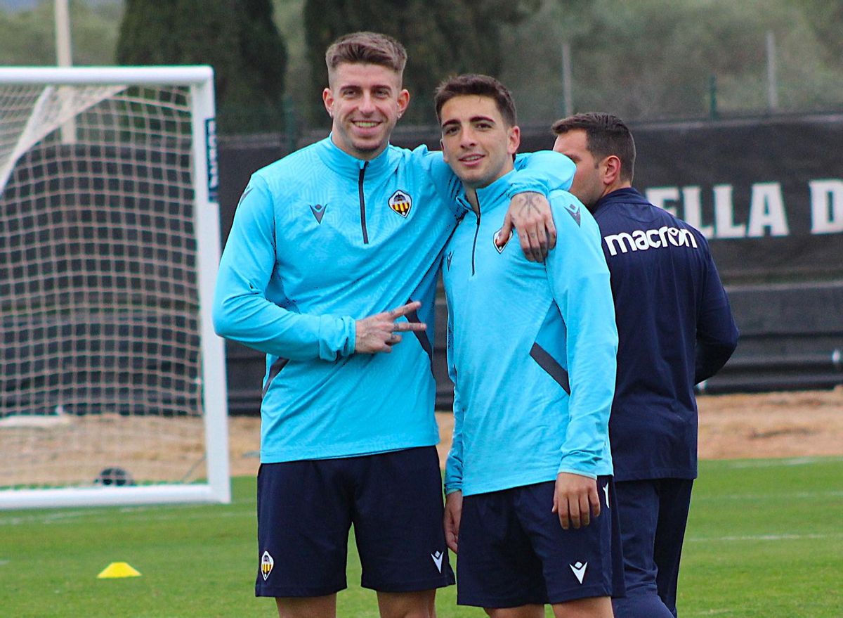 Álex Calatrava y Raúl Sánchez están en la rampa de salida del Castellón.