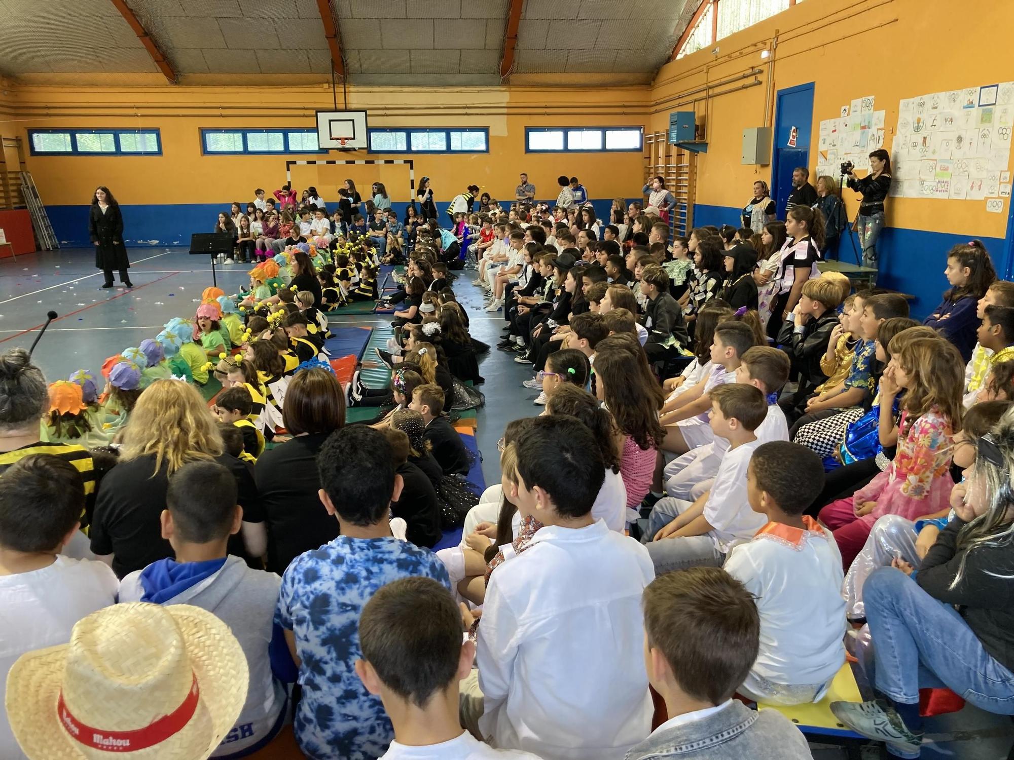 Así es desde dentro el gran musical de ABBA del colegio Virgen del Fresno