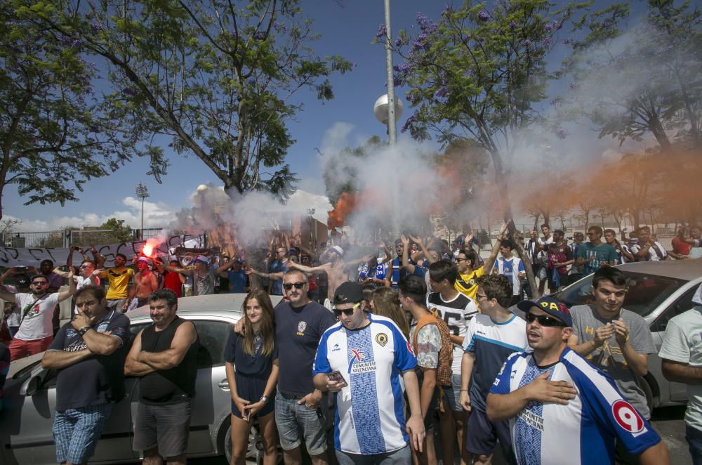 Despedida del Hércules hacia Cádiz