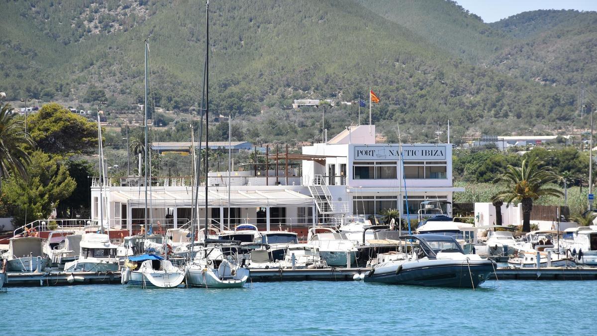 Instalaciones de Port Nàutic en el puerto de Ibiza