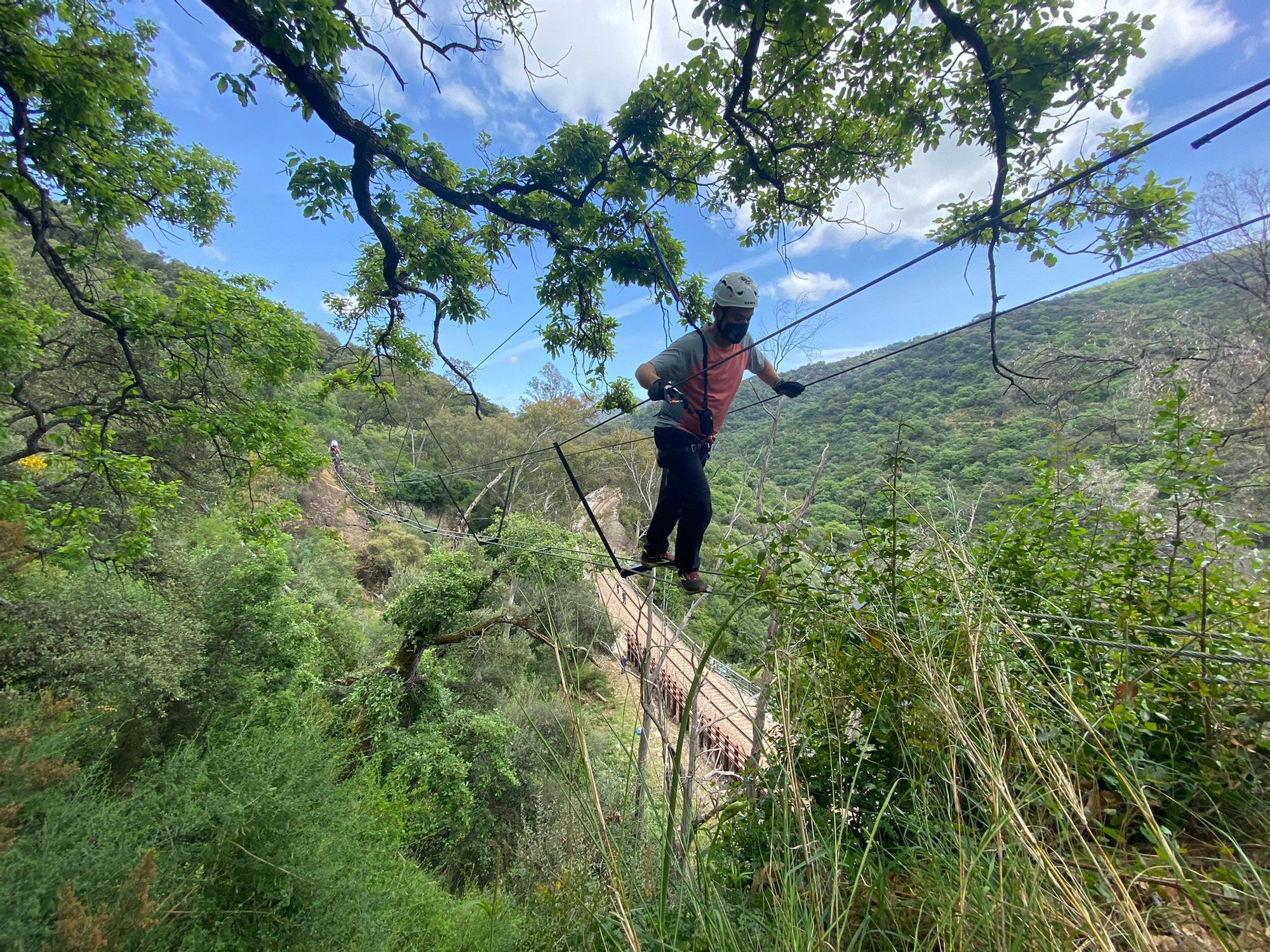 Las imágenes de la vía ferrata del sendero 'El Caimán' de Colmenar