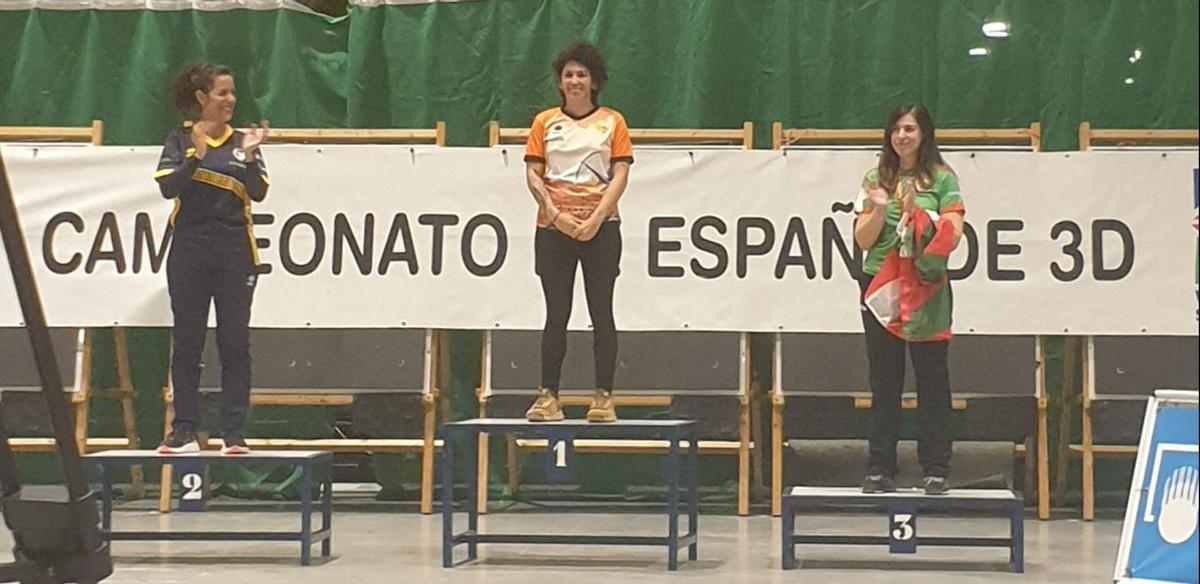 Mar Pérez en el escalón más alto del podio en León.