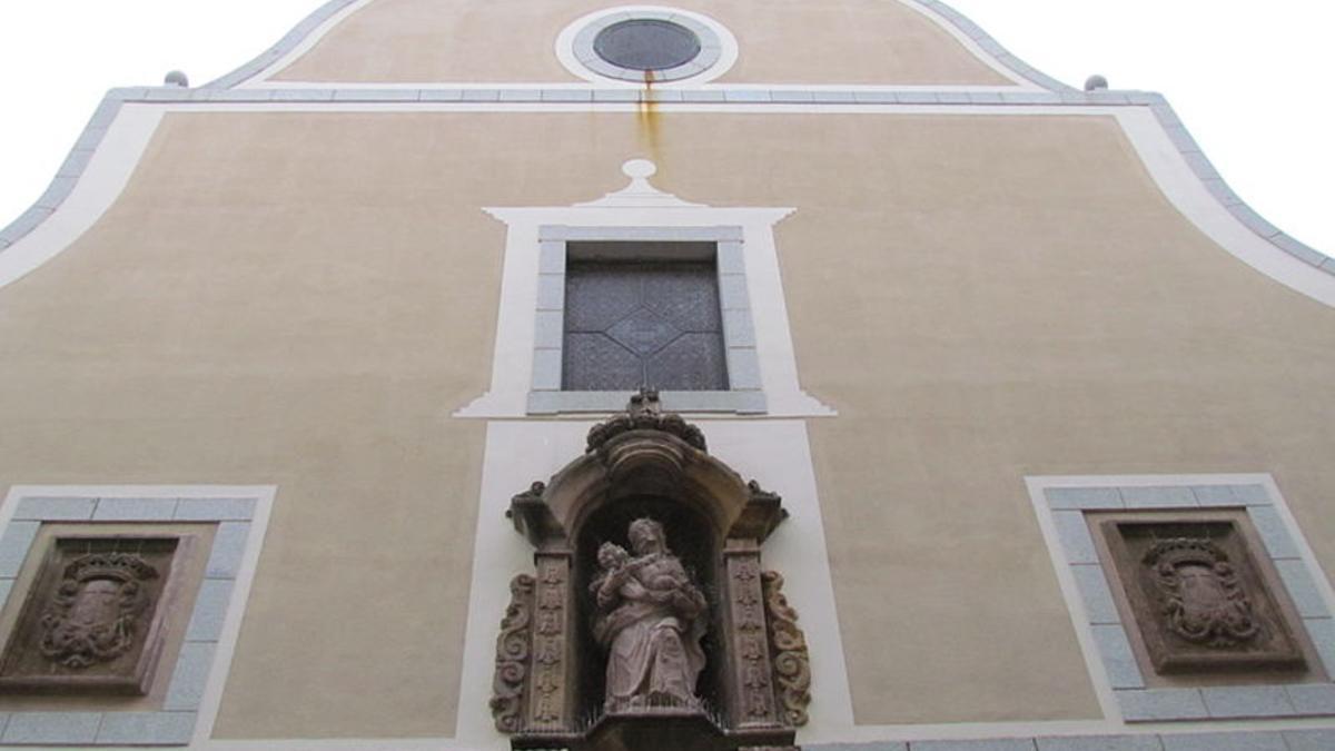 Fachada de la iglesia de Sant Josep de Mataró.