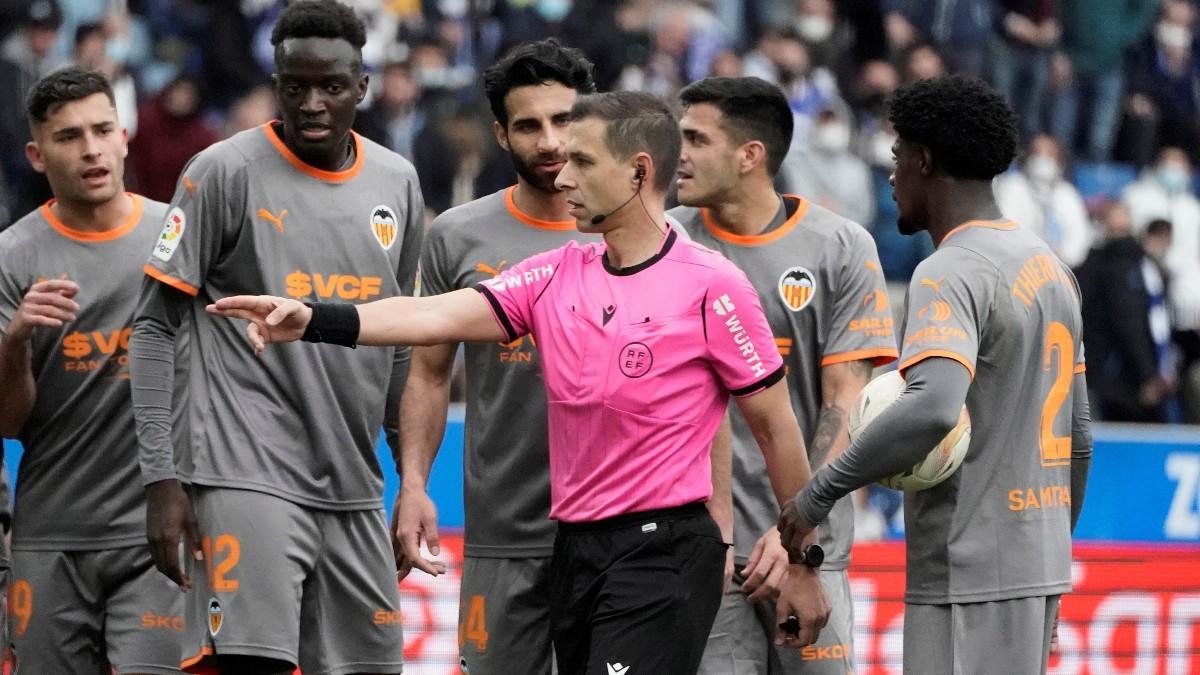 Cordero Vega en un partido del Valencia