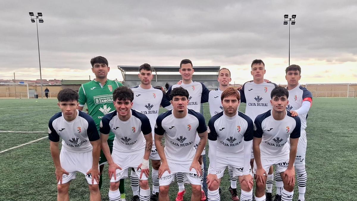 Once inicial del CD Villaralbo "B" en su desplazamiento a Toro.