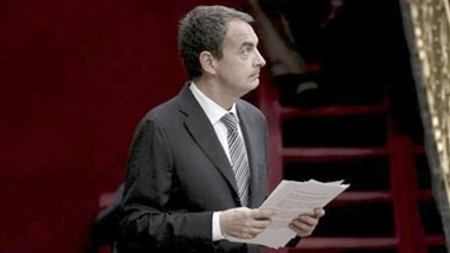 Zapatero justifica los cambios de Gobierno para &quot;mantener vivas&quot; las señas del proyecto progresista