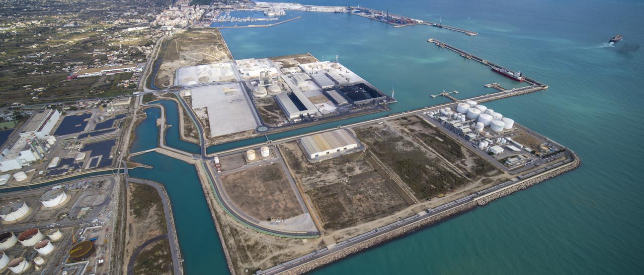 Imagen aérea de la Dársena Sur de PortCastelló.